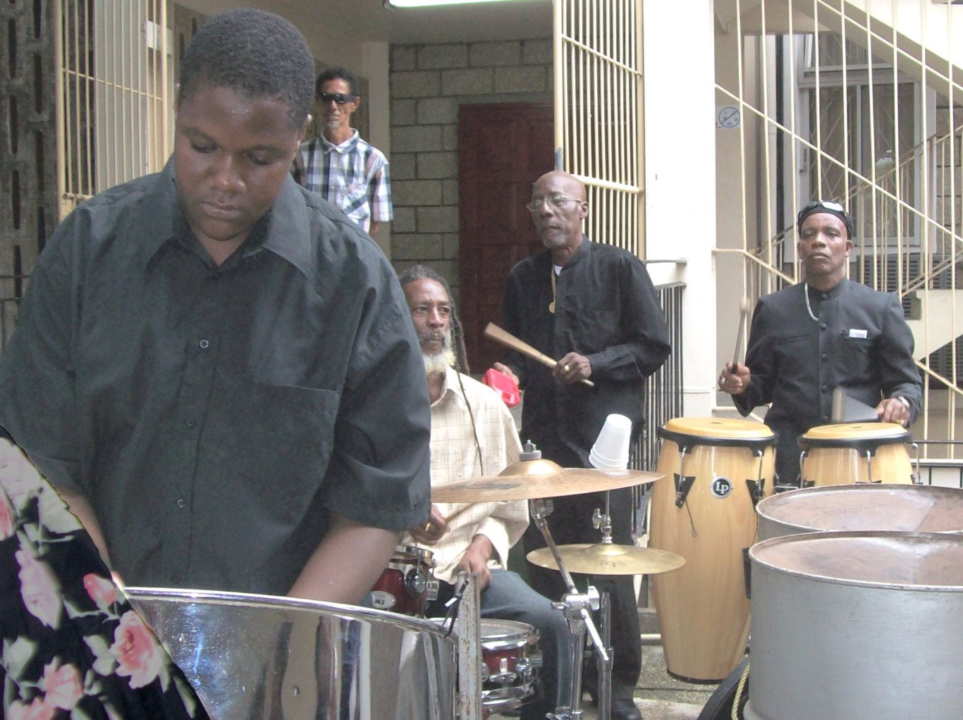 Hatters playing at 'Sam's' funeral_20151202_tobagojo@gmail.com_000_0013B_col_1366w_1022h.jpg